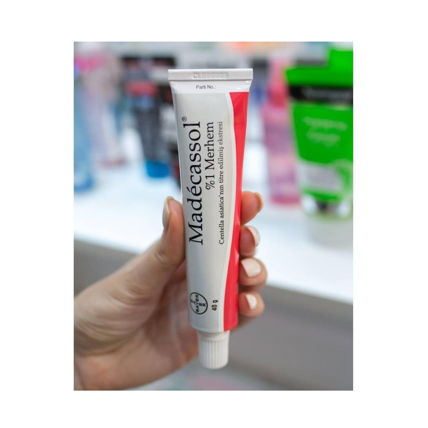 MADECASSOL  Cream 40g (Centella Asiatica 1%) for Scars, Spots, Burns, Scar Cream, Scar Ointment, Scar Gel, Scar Removal, Scar Cream, Scar Treatment