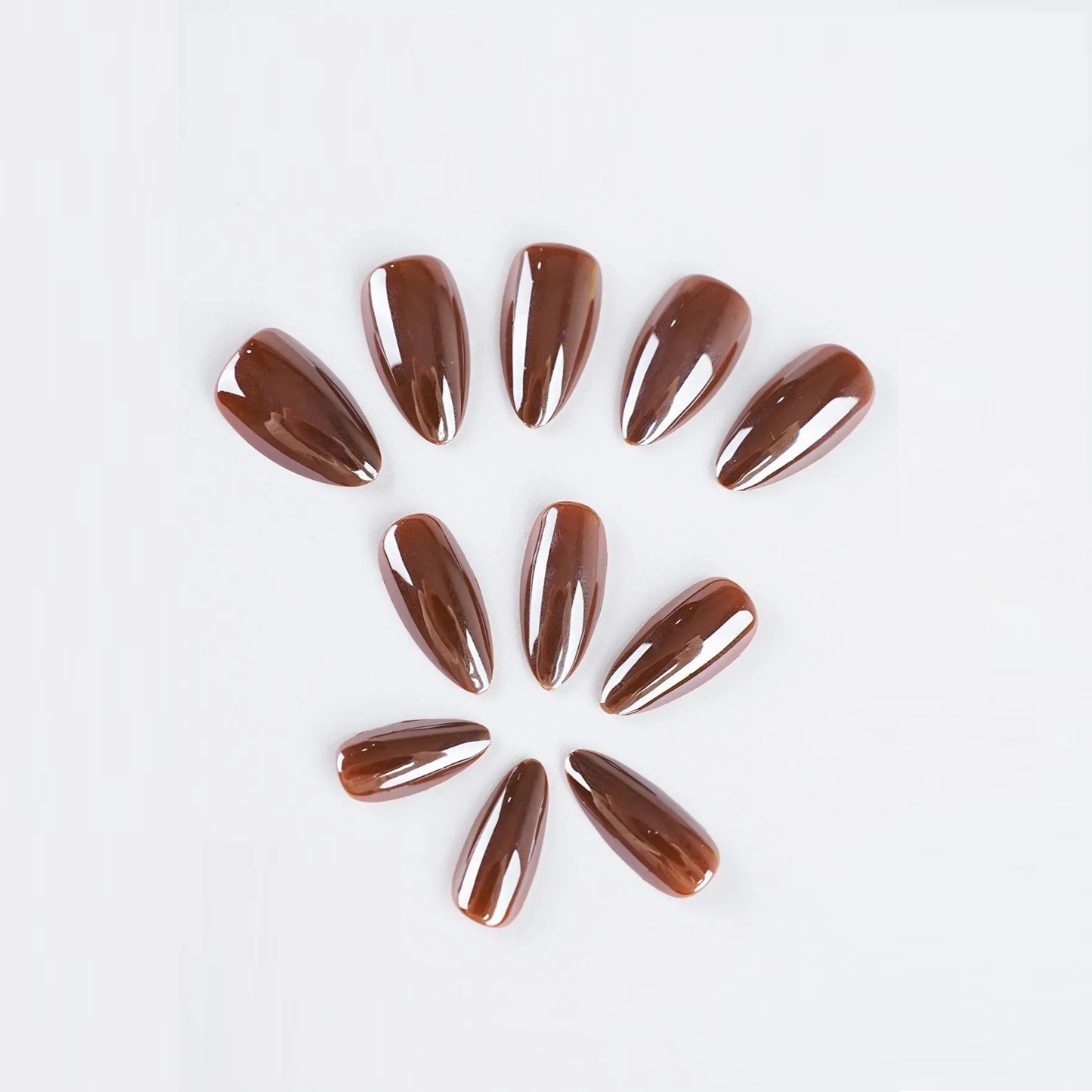 Brown Medium-Sized Almond Fake Nails (24 Pieces) - Glazed Chocolate Donut Hailey Bieber

