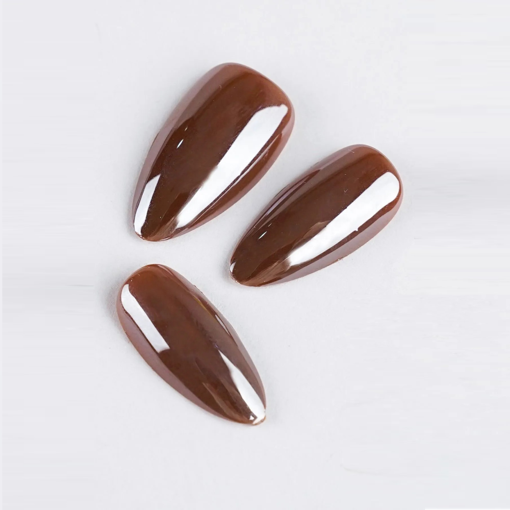 Brown Medium-Sized Almond Fake Nails (24 Pieces) - Glazed Chocolate Donut Hailey Bieber